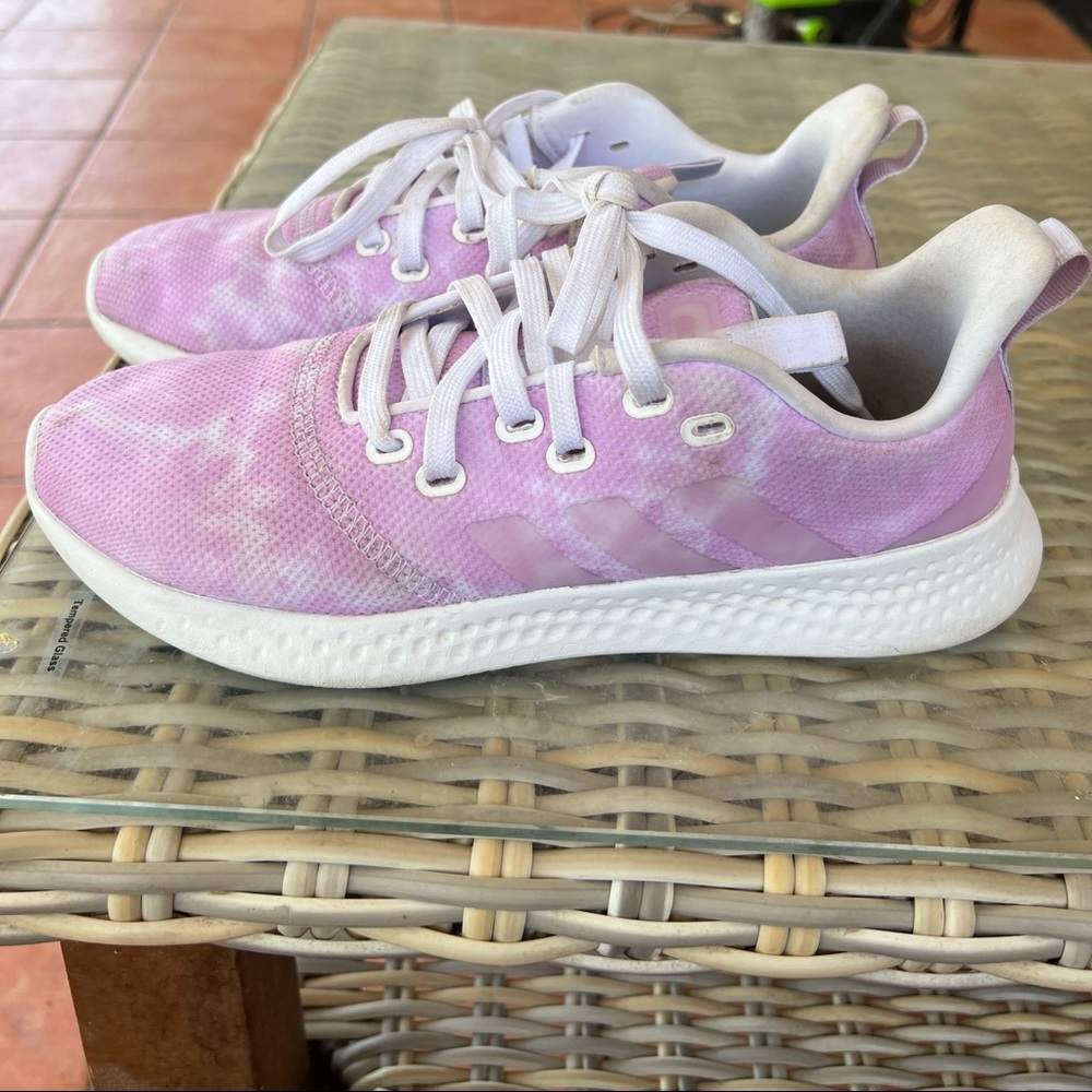 Adidas cloud foam shoes 7.5
